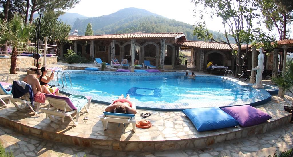Atillas Getaway Selçuk Exterior foto